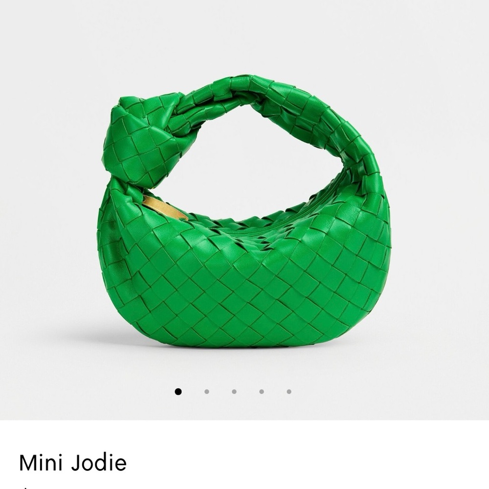 Used Bottega Veneta Mini Jodie Parakeet color on sale.